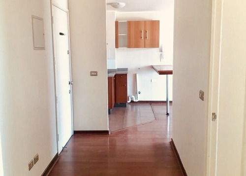 Departamento En Arriendo De 2 Dorm. En San Miguel