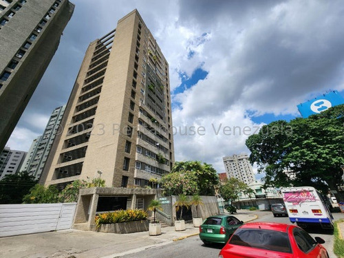 Cómodo Apartamento En Venta En Bello Monte Caracas 24-13995 Mvg