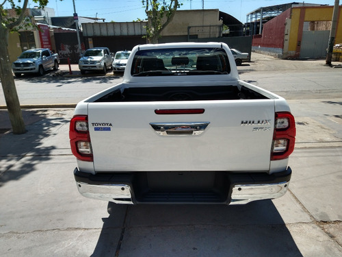 Imagen 7 de 10 de Toyota Hilux Srx 4x4 At 0km