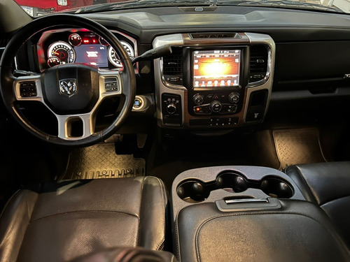 Imagen 11 de 15 de Chrysler Ram 1500 2016 Laramie 5.7 Dc 4x2