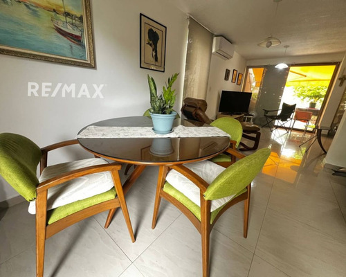 Re/max 2mil Vende Townhouse En Res. Terrazas De Guacuco, Mun. Arismendi, Isla De Margarita, Edo. Nueva Esparta