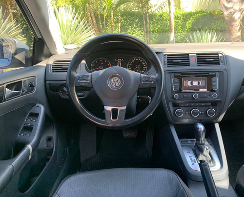 Imagem 8 de 8 de Volkswagen Jetta 2.0 Comfortline Flex 4p Tiptronic