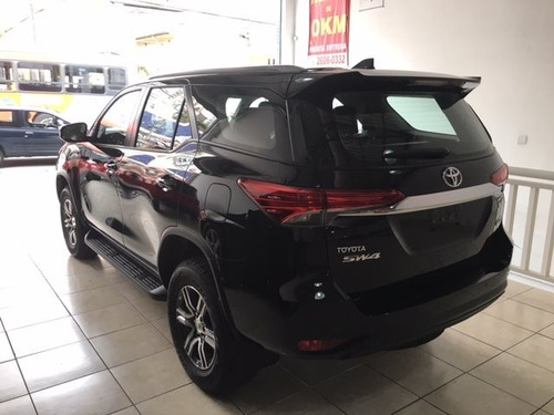 Toyota Sw4 2.8 Tdi Srx 7l 4x4 Aut. 5p