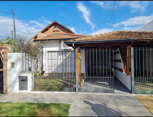 Casa En Venta 3 Ambientes Martinez