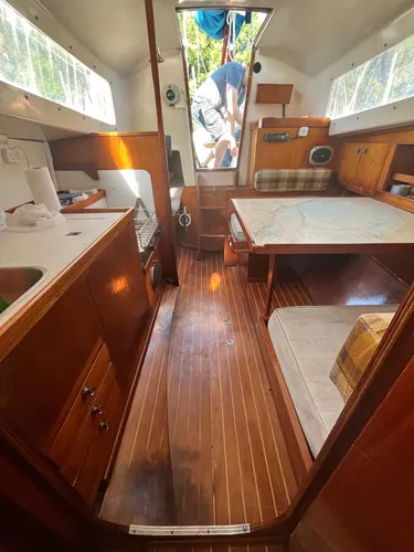 Velero Bries- Impecable