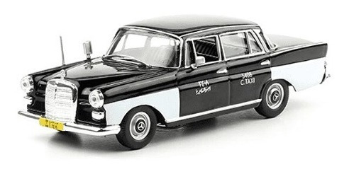 Auto Diecast Mercedes Benz 200 D Año 1965 Escala 1:43