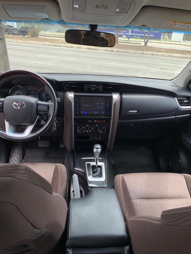 Toyota Sw4 2017 2.7 Sr 5l 4x2 Flex Aut. 5p