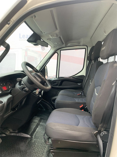 Iveco Daily 35150 2022 Completo Baú Seco 4.50m Garantia