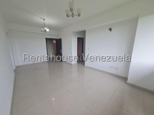 Naudy Escalona Asesor Inmobiliario De Rentahouse Vende Bello Apartamento En Zona Este De Barquisimeto