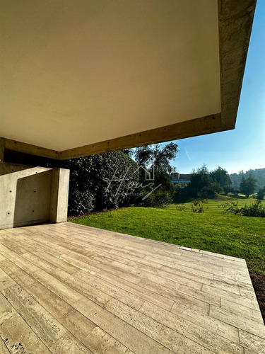 Duplex En Venta De 5 Dorm. Valle Escondido Lo Barnechea