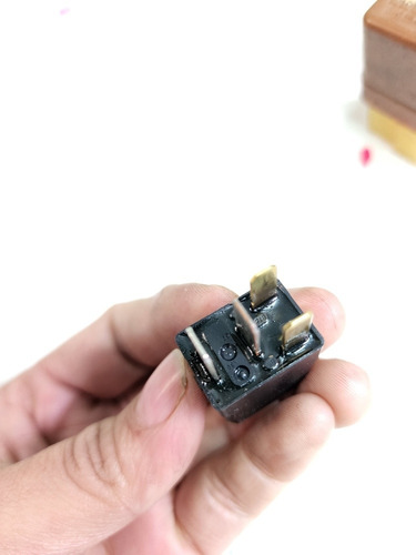 Relay Rele Relevador Nissan Quest 04-09 Acm33201 Cada/uno (Usado)