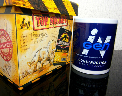 Taza Jurassic World Ingen, Con Caja De Madera Game Over