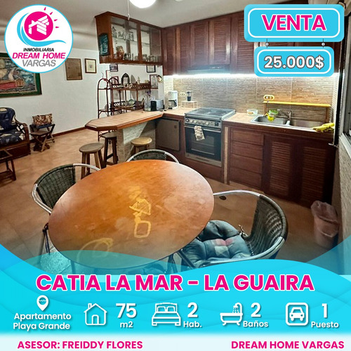 Apartamento En Venta Sector Catia La Mar, Playa Grande