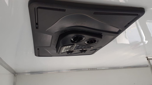 Imagem 4 de 13 de Vw 13 190 + Cabine 22 Lugares 2015/2016 Único Dono