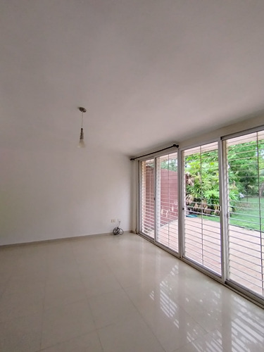 Townhouse En Guataparo, Conjunto Residencial Los Aleros. Lm.p