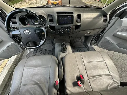 Toyota Hilux 2.7 Imv 4x2