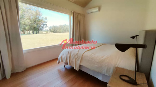 Alquiler Hermosa Casa Estilo Nórdico Sobre El Bosque En El Quijote Chacras