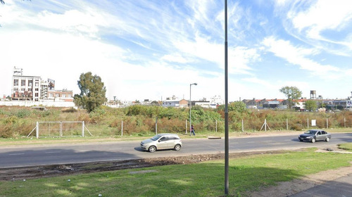 Imagen 3 de 4 de Fracción Industrial / Comercial De 29.893 M² Sobre Av. Gral. Paz Y Crovara - Tablada