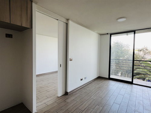 Independencia. Depto En Arriendo. Entre Gamero Y Colon. 1d1b