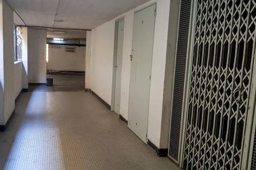 Imagen 4 de 9 de Dueño Vende / Permuta - 2 Cocheras Juntas - Liquido U$s 17.000 - Seguridad 24hs - Excelente Ubicacion
