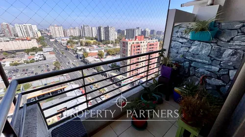 En Venta Amplio Departamento Cercano A Metro Ciuda...