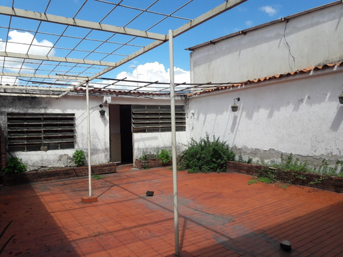 Imagen 9 de 15 de Casa Guatire Centro Del Pueblo