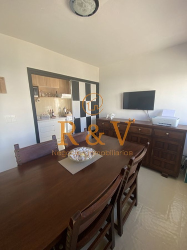 Imagen 2 de 6 de Venta, Permuta Y Venta Temporario - Apartamento En La Península Con Cochera