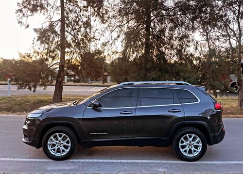 Imagen 7 de 13 de Jeep Cherokee 2.4 4x4 Aut/sec
