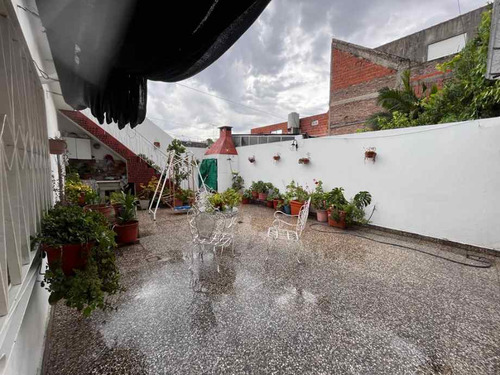Casa En Venta En Lanus Este