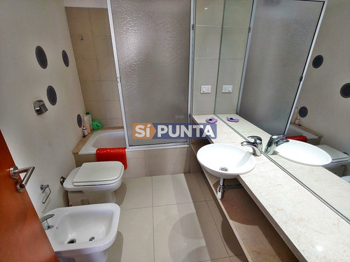 Imagen 19 de 19 de Apartamento En Torre De Categoria.