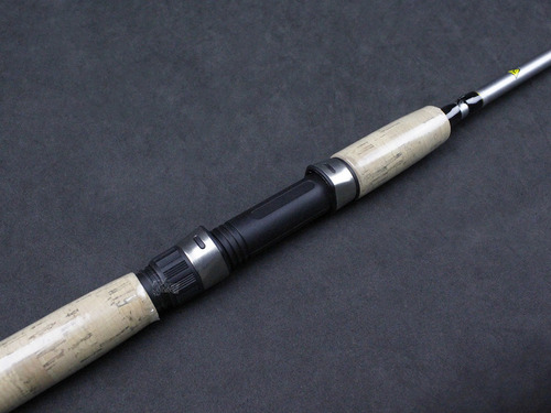 Vara Para Molinete Rapala Corux (1,80m) 4-8lbs- 2 Partes
