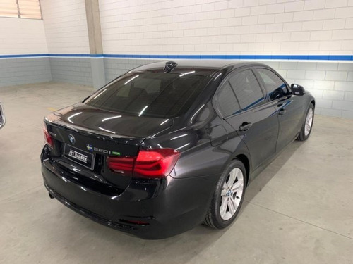 Imagem 10 de 13 de 320i 2.0 Sport 16v Turbo Active Flex 4p Automático