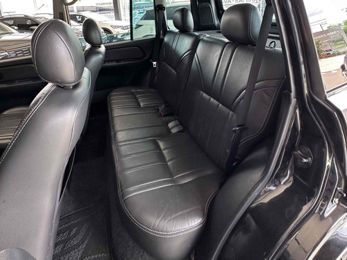 Mitsubishi Pajero TR4 2.0 4X2 16V 140CV FLEX 4P AUTOMÁTICO