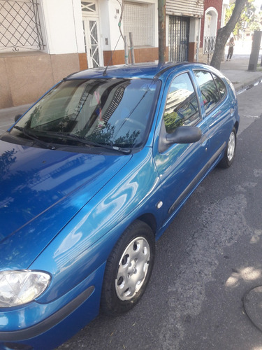 Renault Megane 5 P. 1.6 Authentiq Pak Año 2006