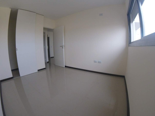 Depto . 1 Dorm, Balcón Y Pileta . Pueyrredón 242 . Nueva Córdoba