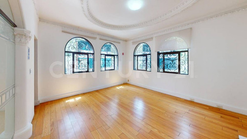 Venta De Espectacular Casa Con Uso De Suelo Para Oficinas En La Anzures
