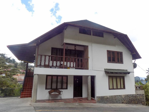 Best House Vende Hermosa Posada En La Colonia Tovar, Aragua