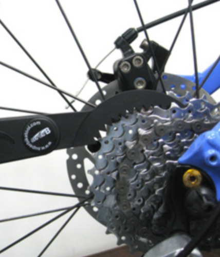 Imagen 4 de 6 de Kit Limpiador De Cadena Mas Cepillo Super B Limpieza Transm