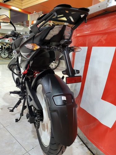 Imagen 15 de 20 de Bajaj Rouser 200 Ns Dunlop 0km