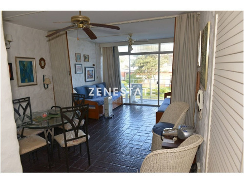 Apartamento En Mansa, 1 Dormitorios