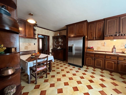 Imagen 12 de 26 de Se Vende Casa 539 M2 5h/5b/6p Santa Paula