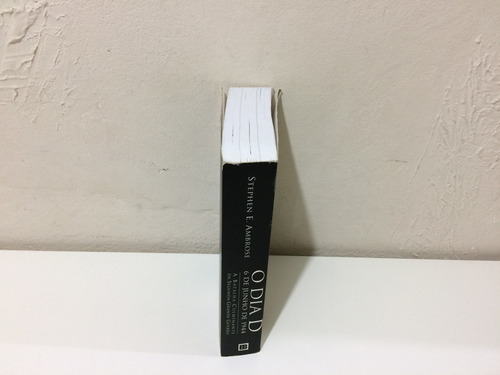 Livro O Dia D: 6 De Junho De 1944 (Usado)