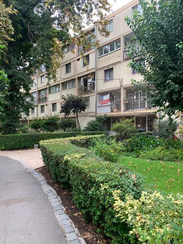 Arriendo Departamento Primer Piso 2d 1b En Antonio Varas