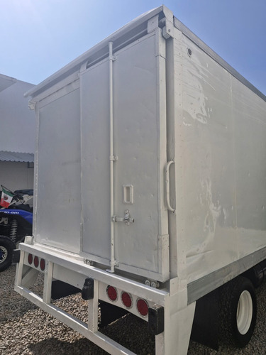 Isuzu Elf 400 Modelo 2010