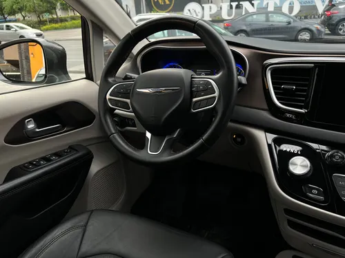 Chrysler Pacifica Limited 2018