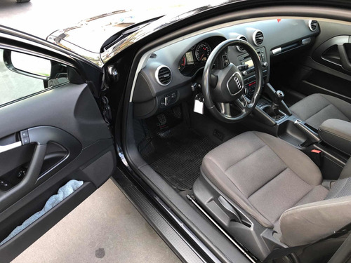 Audi A3 1.6 102cv 2010