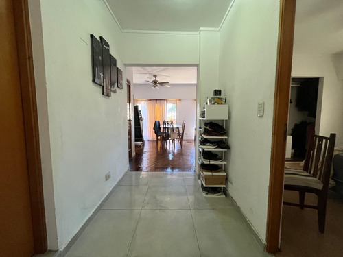 Venta/permuta - Casa 3 Dormitorios C/ Cochera Y Patio - Echesortu