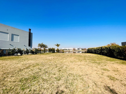 Imagen 7 de 12 de Vendo Lote Al Agua, 925 M2 Barrio San Matias!!