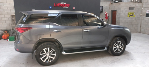 Imagen 7 de 15 de Toyota Sw4 2018 2.8 Srx 177cv 4x4 7as At