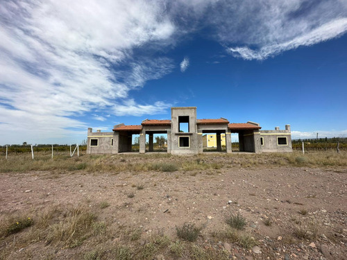 Bodega Y Finca En Venta